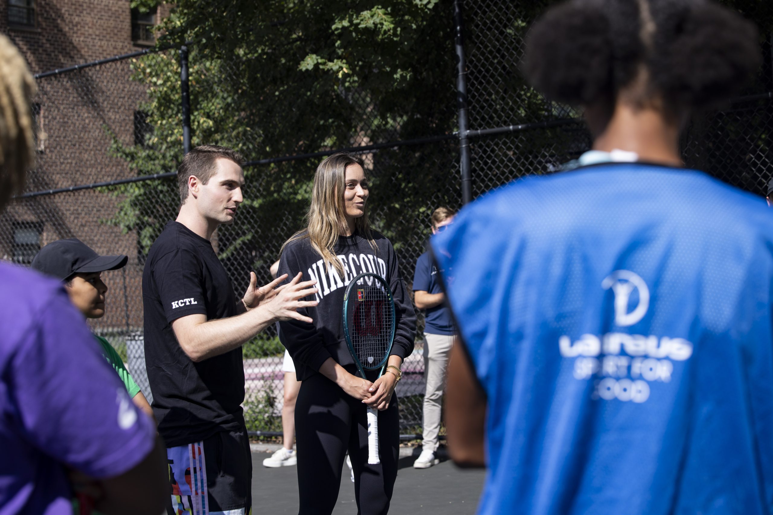 Paula Badosa inspira a los jóvenes de Brooklyn antes del US Open: "Ha sido un privilegio poder estar aquí"