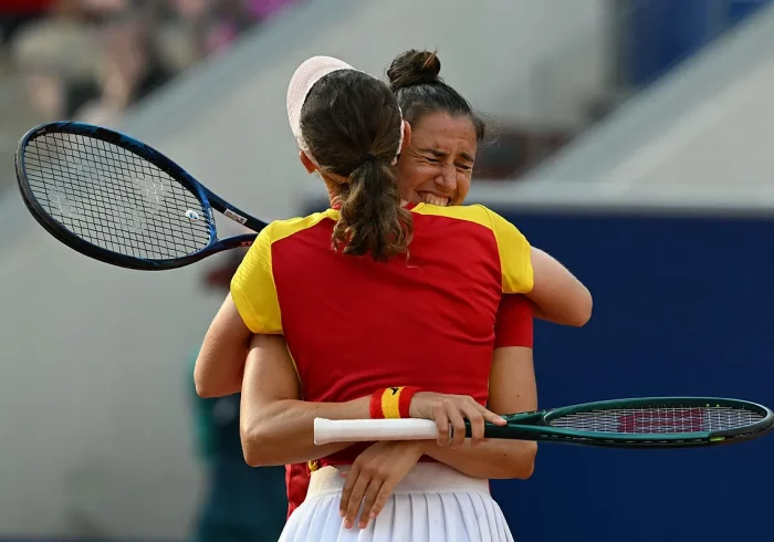 Tenis: Bucsa y Sorribes pelearán por las medallas tras su victoria en el supertiebreak ante las ucranianas