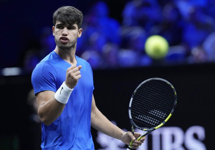 Alcaraz vuelve a ser Alcaraz, gana dos partidos en un día y le da la Laver Cup a Europa