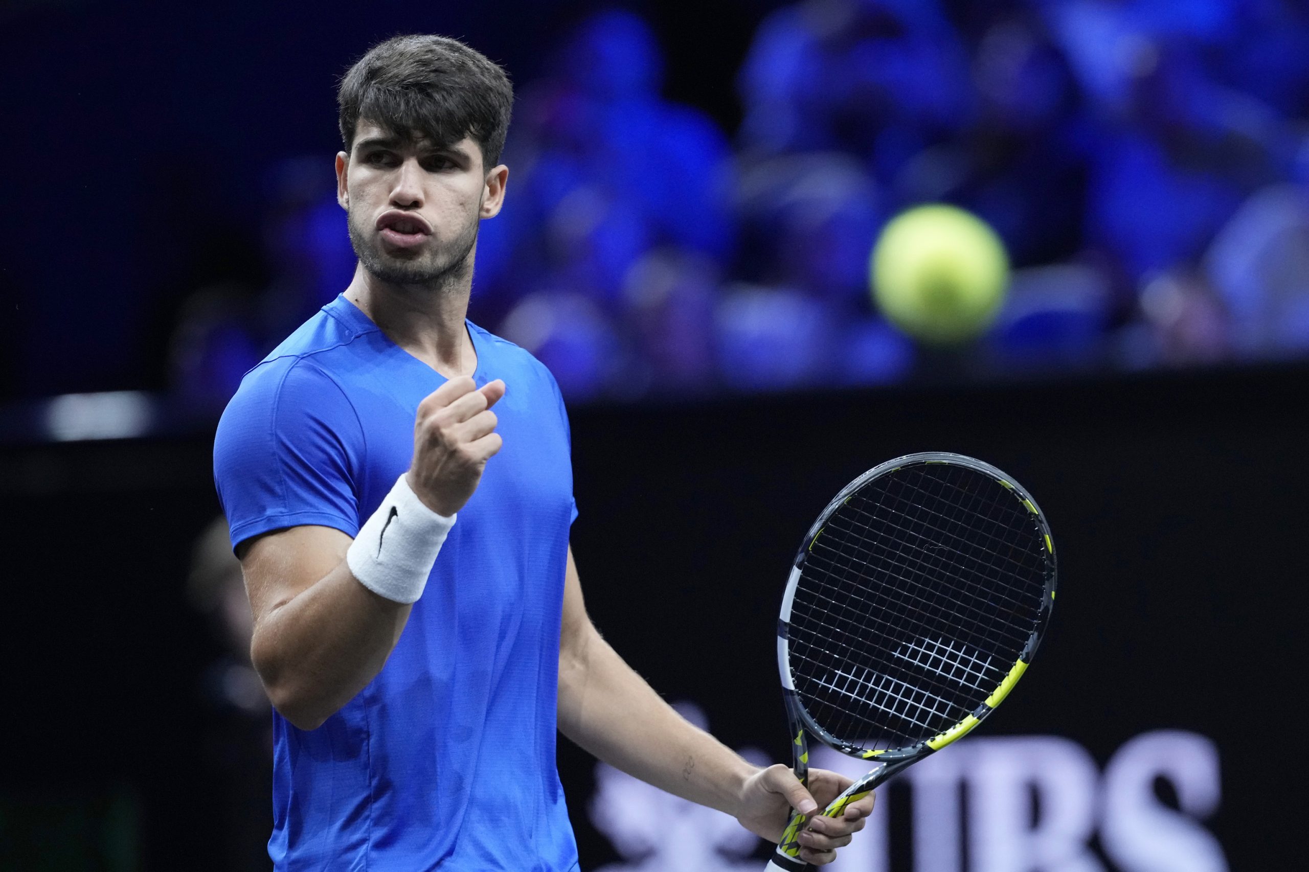 Alcaraz vuelve a ser Alcaraz, gana dos partidos en un día y le da la Laver Cup a Europa