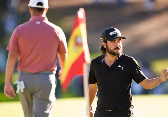 Ángel Hidalgo arrebata a Jon Rahm el Open de España: "Sólo quería abrazar a mi familia y llorar mucho"