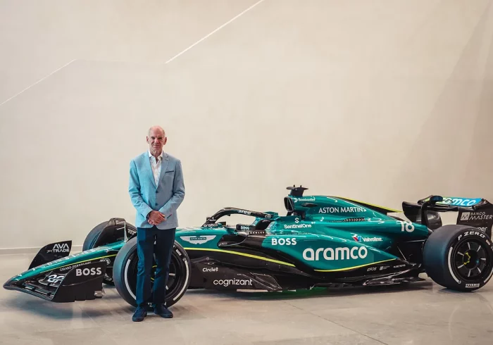 Aston Martin hace oficial el fichaje del 'superingeniero' Adrian Newey: "Alonso ha sido mi archienemigo. Es una leyenda"