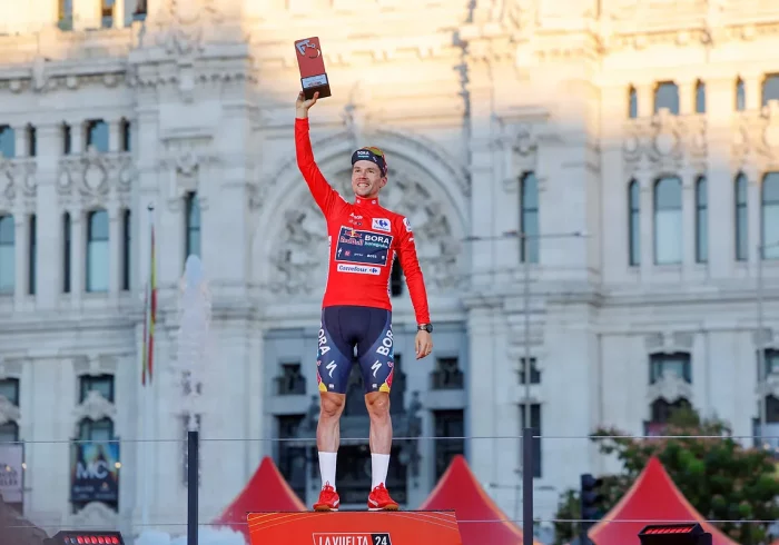 Roglic firma el póker en La Vuelta ante un valiente O'Connor