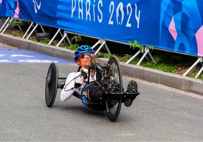 Sergio Garrote repite el oro paralímpico de contrarreloj en París