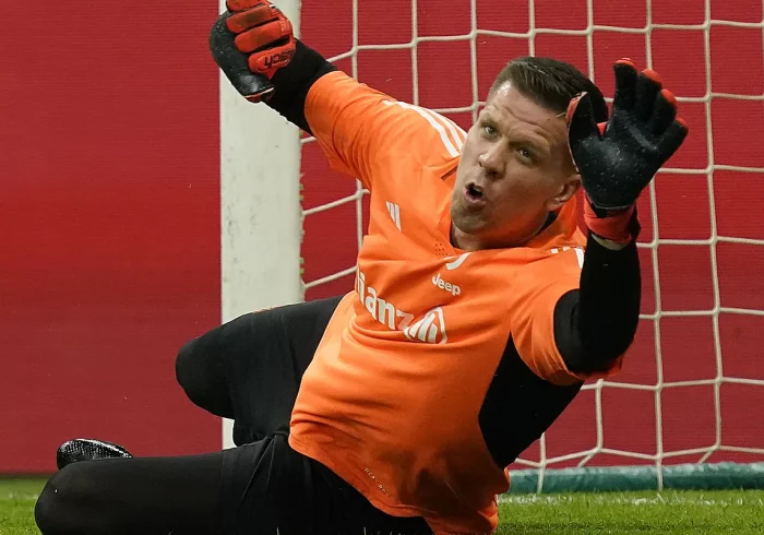 Szczesny, muy cerca del Barça: de la multa de Wenger por fumar a un retiro interrumpido en Marbella