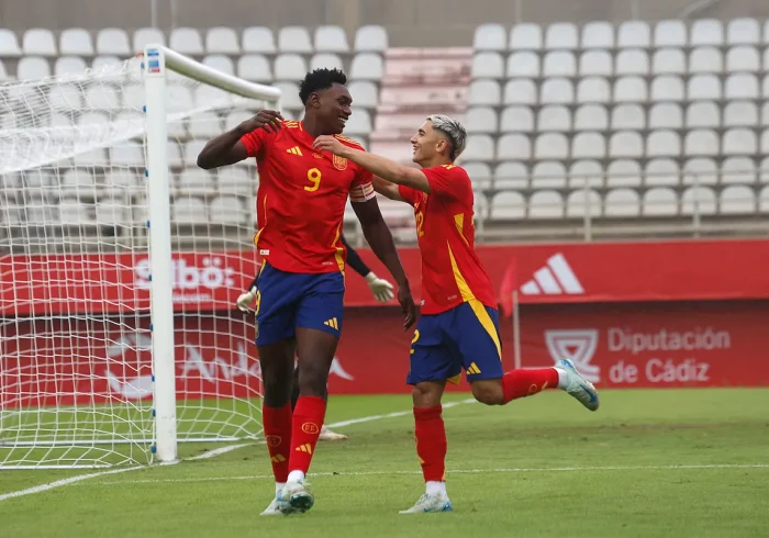 Cuatro goles de Samu Omorodion en 45 minutos en 'el set' de España sub-21 ante Malta