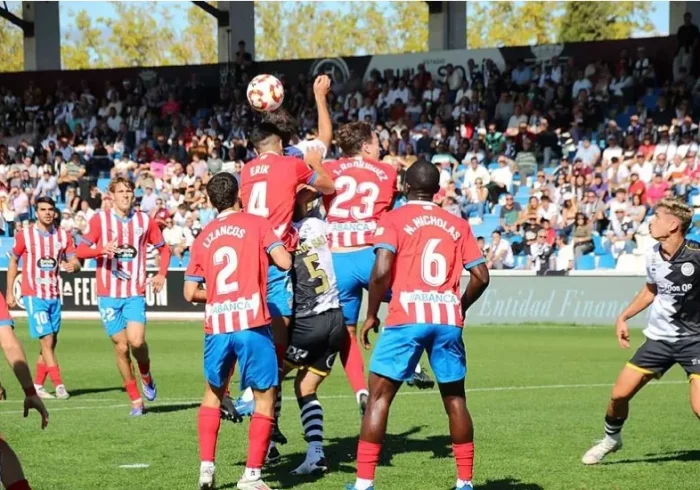 Detenido un aficionado del Unionistas de Salamanca por un manotazo a un jugador del Lugo