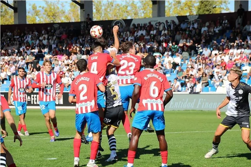 Detenido un aficionado del Unionistas de Salamanca por un manotazo a un jugador del Lugo