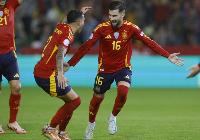 España es divertidísima: golea a Serbia con mucho fútbol y ya está en cuartos de la Nations League