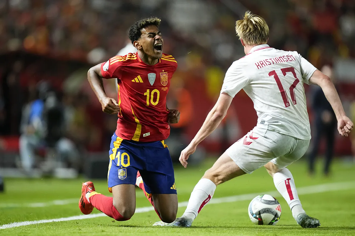 Lamine Yamal abandona el estadio cojeando y es duda ante Serbia