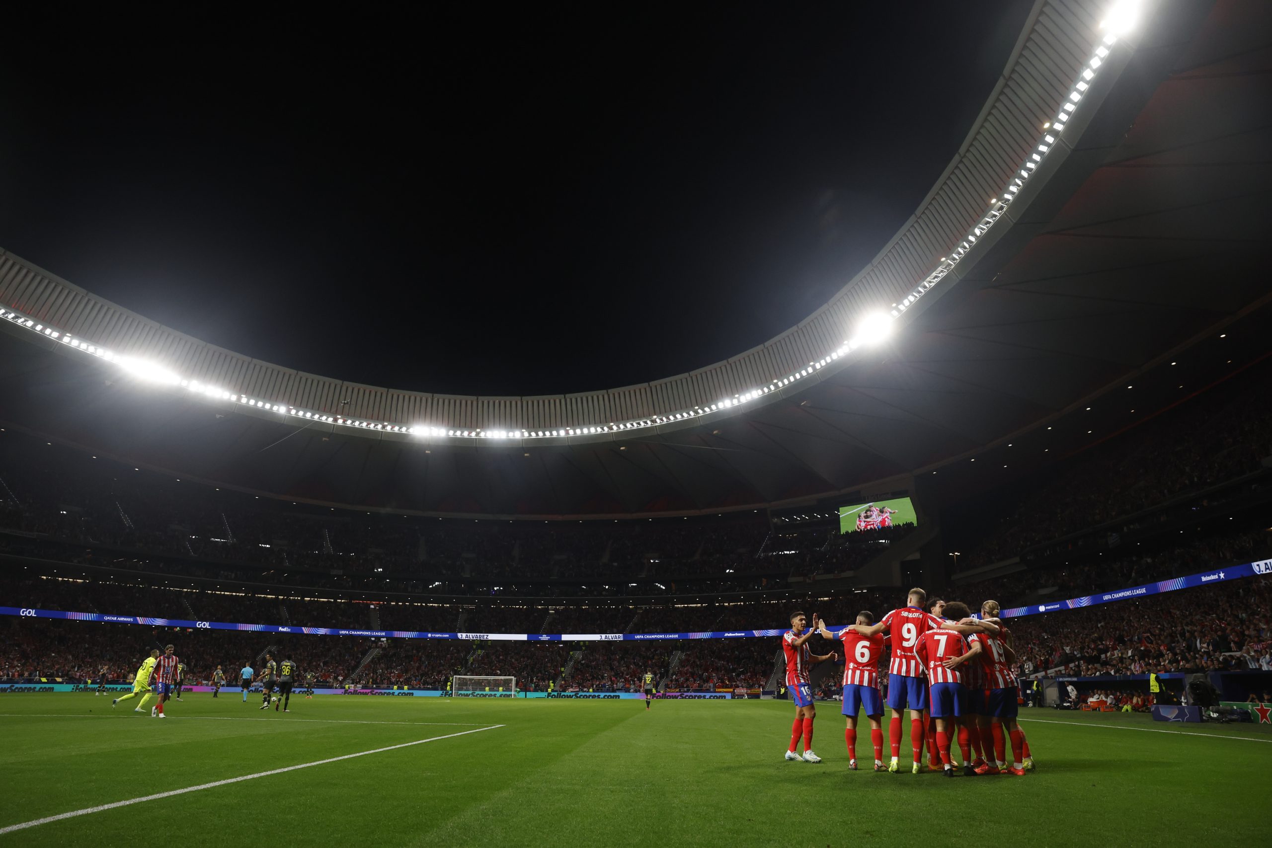 Un fondo sur 'sin' el Frente, un tridente sin fortuna y un penalti escandaloso: "Ojalá encontremos algo para poder decir que fue penal"