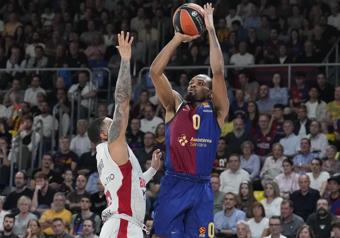 El Barça se toma cumplida revancha ante el Baskonia