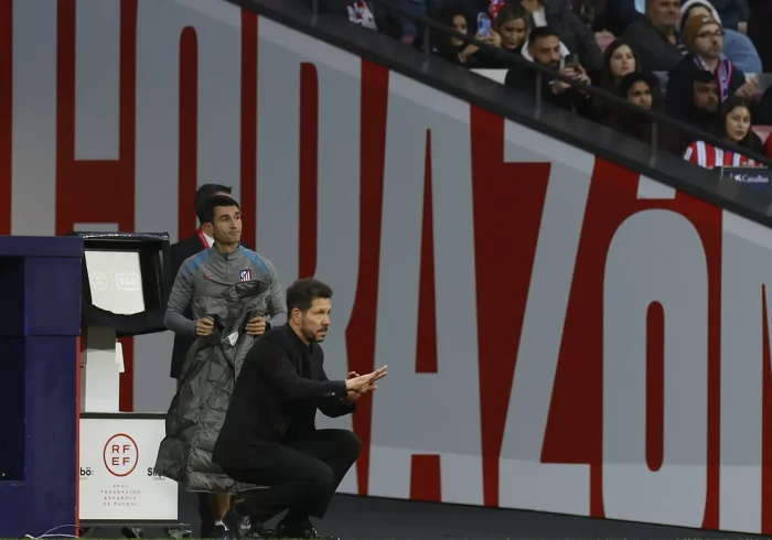 Las lágrimas de Simeone y sus 700 partidos como técnico rojiblanco: "Gracias a mi familia a la que le quité mucho tiempo"