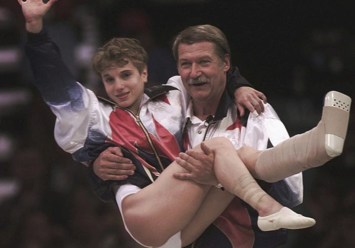 Muere Bela Karolyi, el polémico entrenador de Nadia Comaneci y de múltiples campeonas de gimnasia