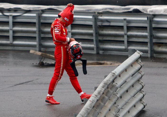 Norris, 'pole' bajo la lluvia de Interlagos, que provoca los accidentes de Sainz y Alonso