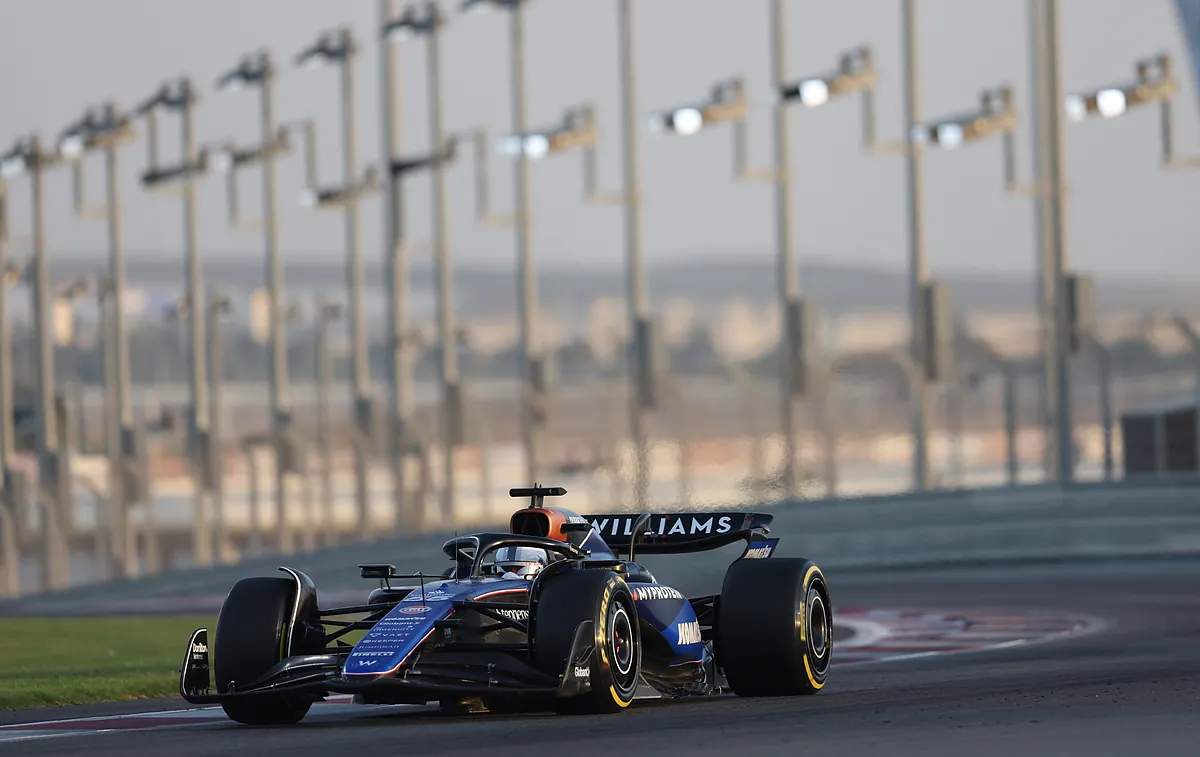 Carlos Sainz debuta con buen pie en Williams