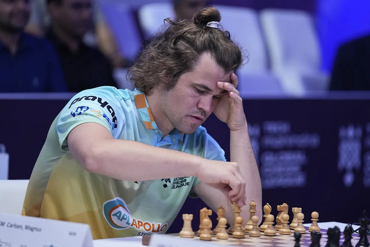 Carlsen hace las paces con la Federación Internacional: participará en el Mundial de Blitz... Y en vaqueros