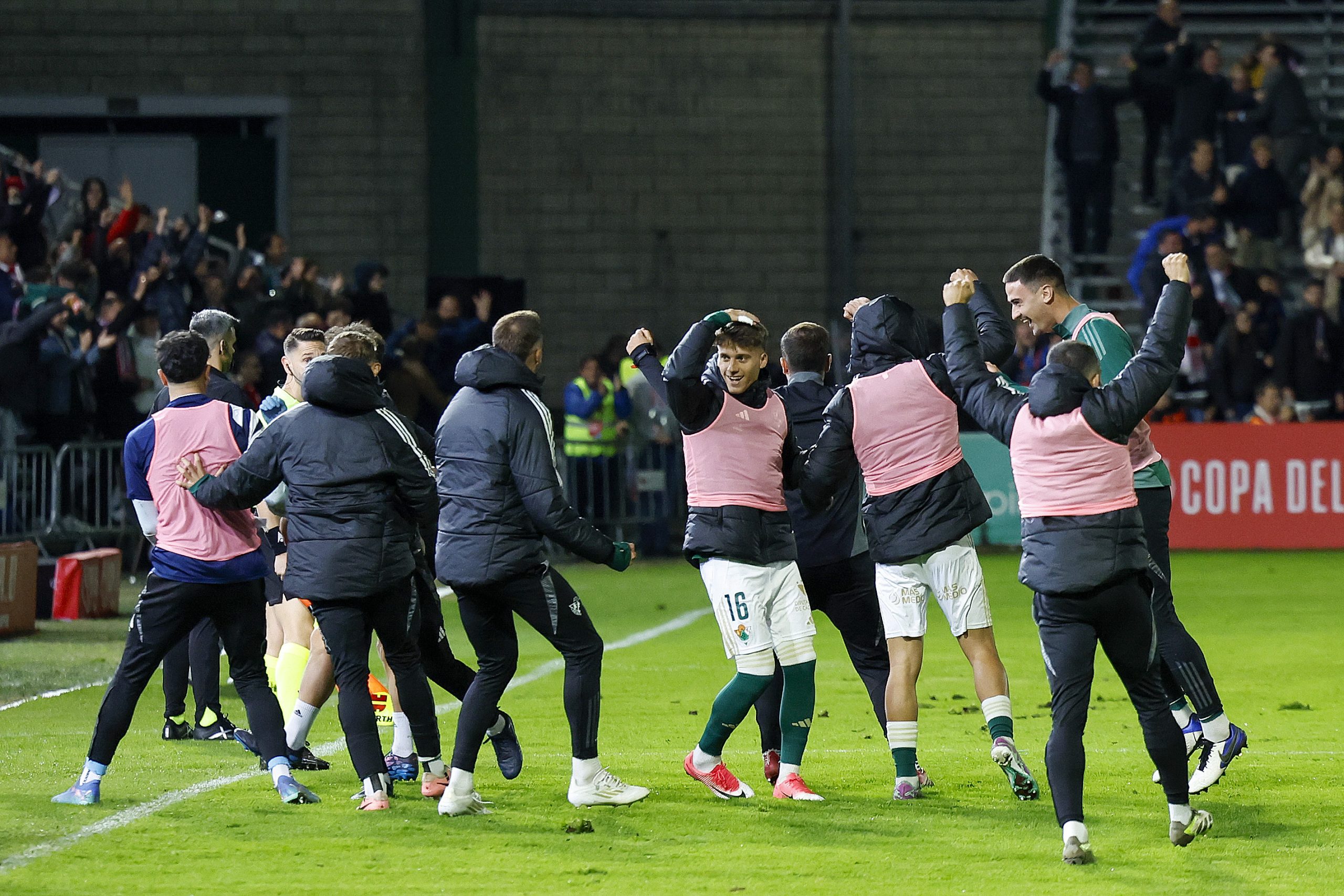 El Atlético se salva in extremis de un sofocón en Cáceres