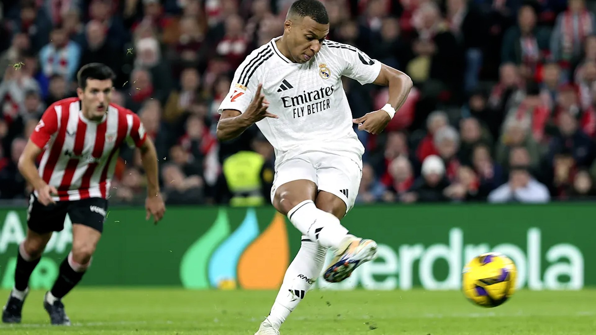 El cóctel emocional de Mbappé: el reto del Madrid, la competencia con Vinicius, el divorcio con Francia y una escabrosa denuncia en Suecia