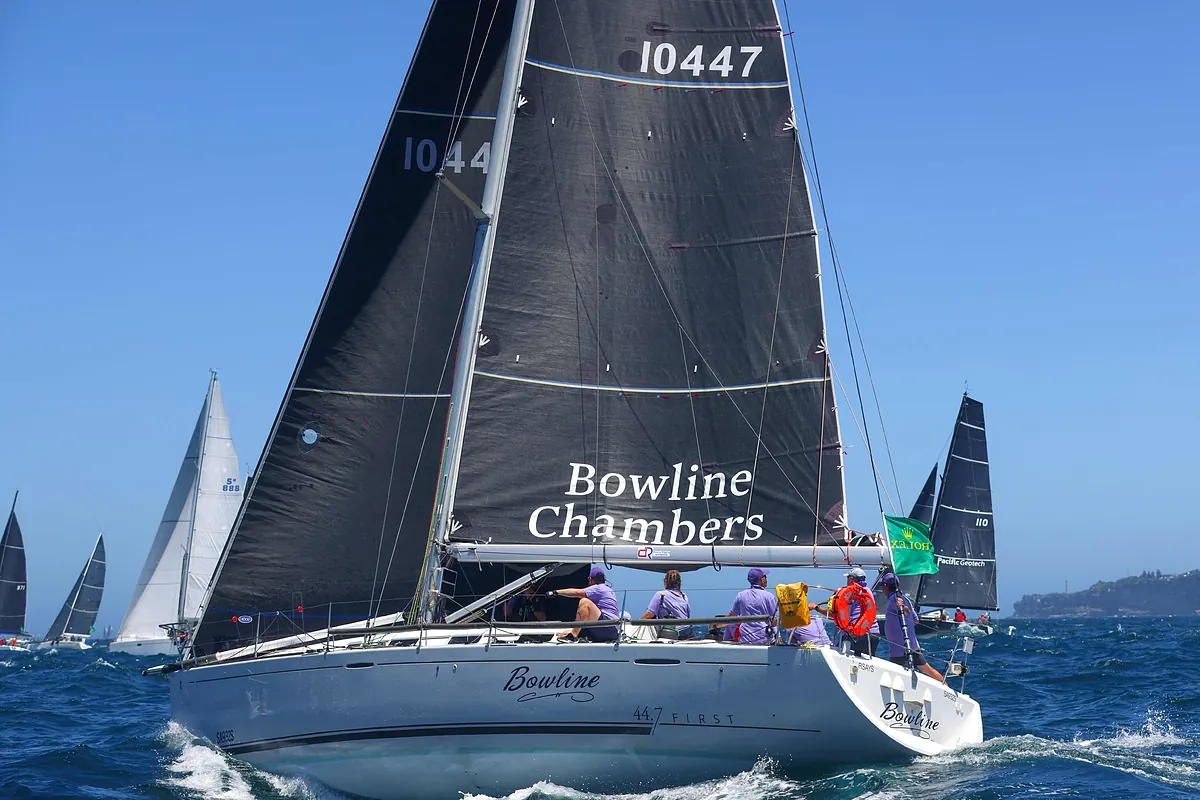 Mueren dos navegantes en la regata australiana entre Sídney y Hobart en medio de fuertes vientos