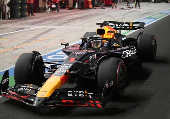 Verstappen pierde la 'pole' en Losail tras una "complicada" decisión de los comisarios