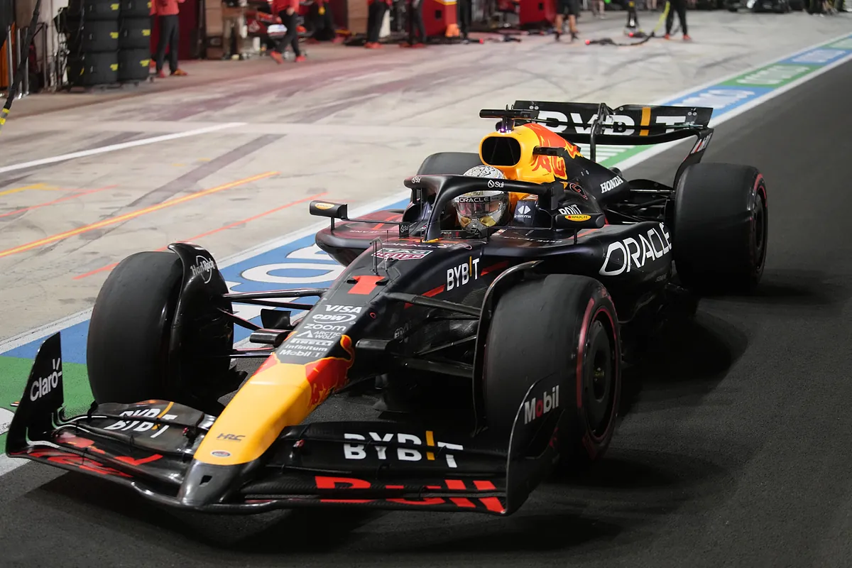 Verstappen pierde la 'pole' en Losail tras una "complicada" decisión de los comisarios