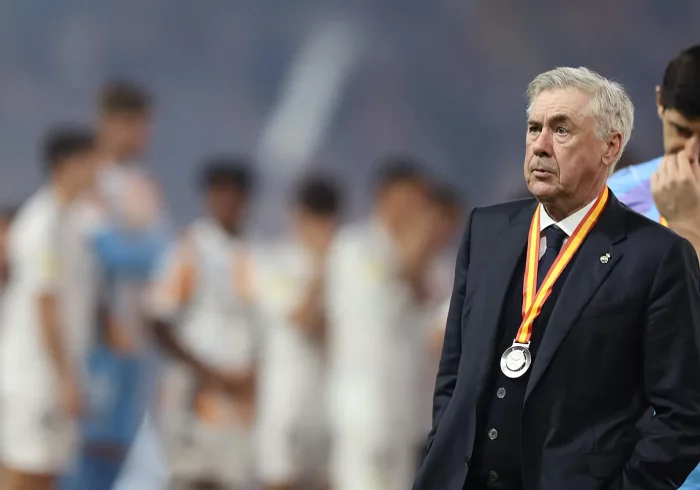 El Barça deja al Madrid desnudo, sin el chaleco de Ancelotti