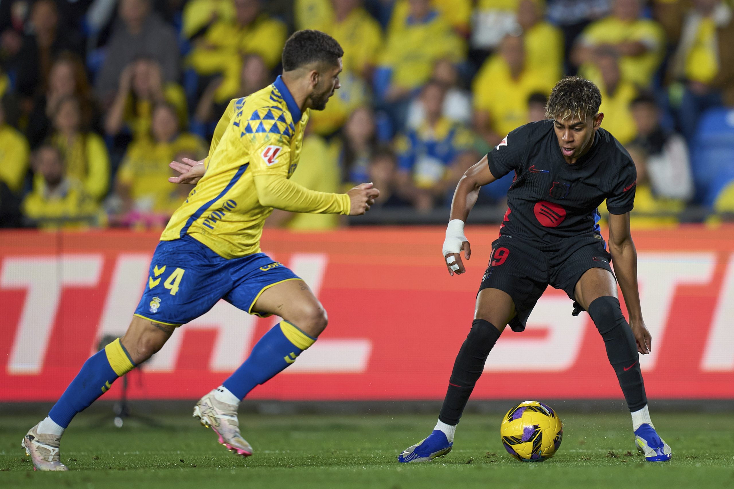 Dani Olmo rescata al Barça en Las Palmas con suspense