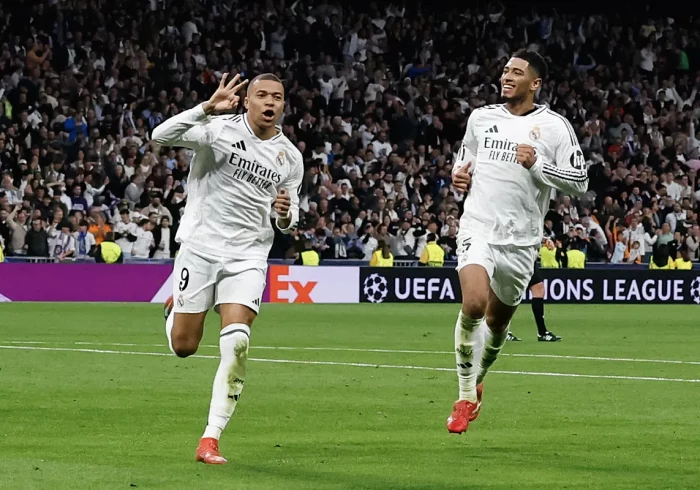 Mbappé y un hattrick ante la sonrisa de Zidane y con el legado de su ídolo Cristiano en la cabeza