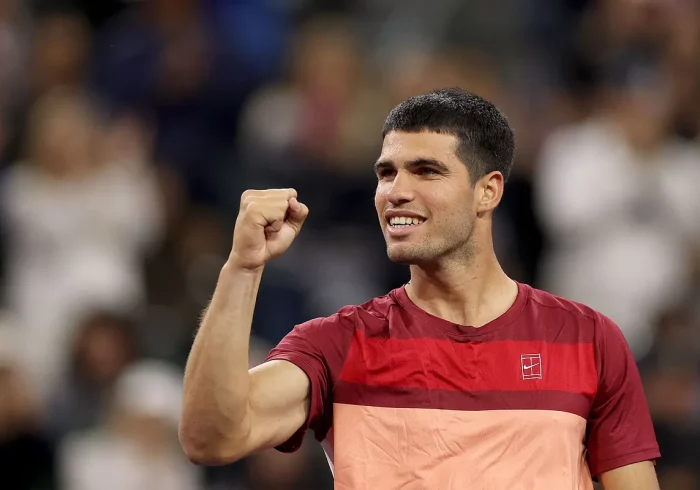 Alcaraz apabulla a Dimitrov rumbo a los cuartos de final de Indian Wells