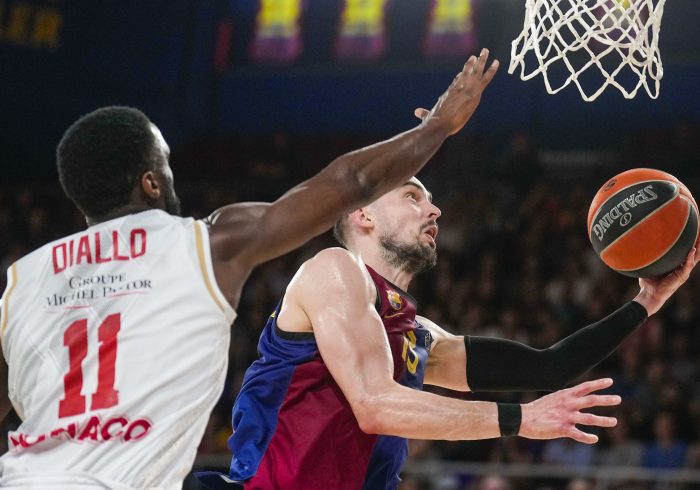 El Barça del mejor Willy Hernangómez resiste, vence y sueña ante el Mónaco