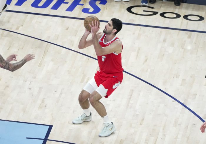 Los Lakers de Doncic y LeBron, del traspaso del siglo a un paso del adiós entre críticas: "No sé si es inteligente"
