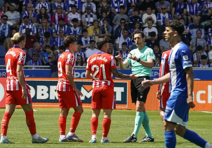 El Atlético y el Alavés firman una siesta en Mendizorroza