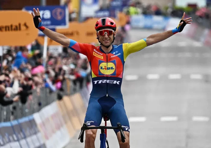 El español Carlos Verona vence en la primera gran etapa de montaña del Giro