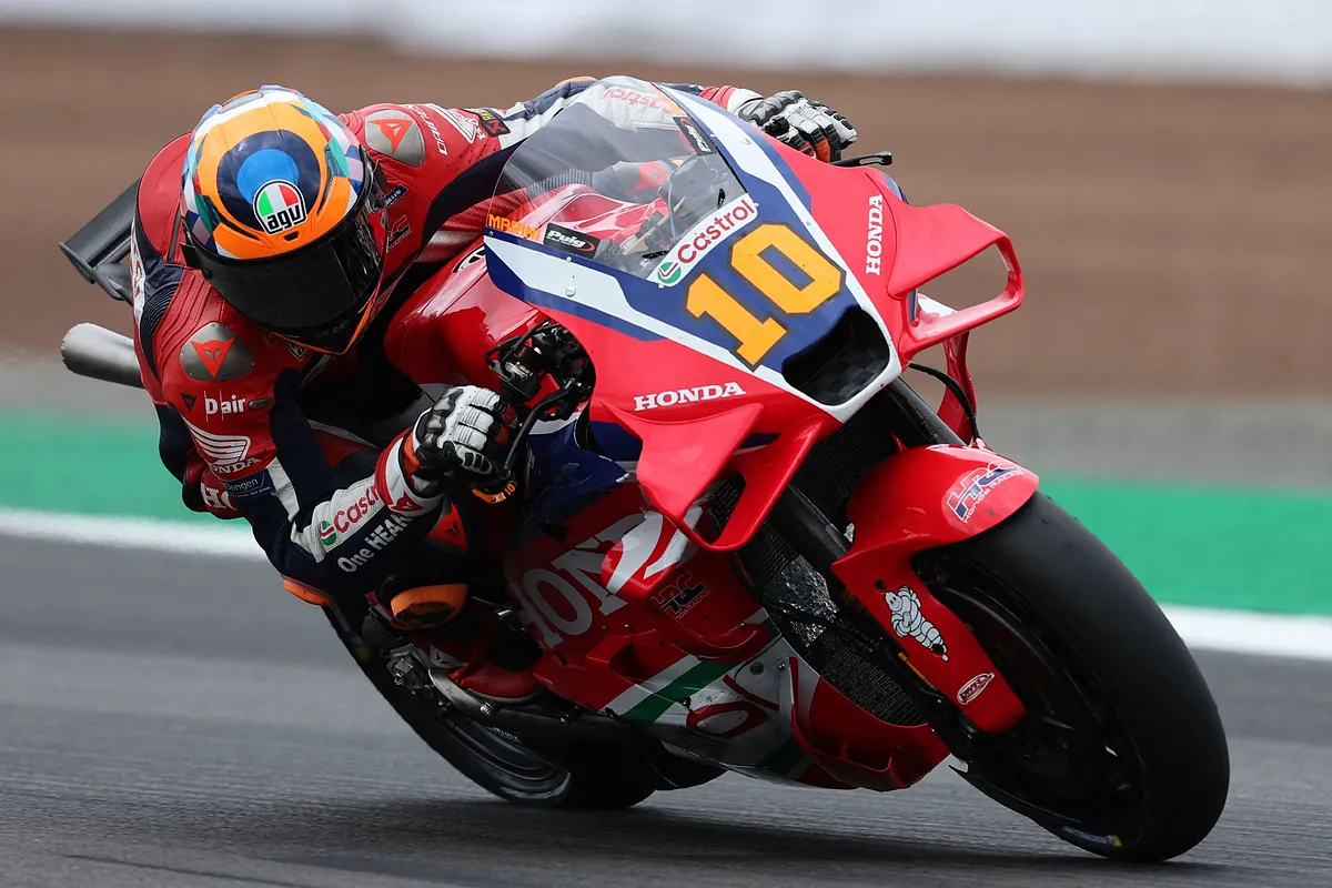 El piloto de MotoGP Luca Marini, herido de gravedad tras una caída en los entrenamientos de las 8 Horas de Suzuka