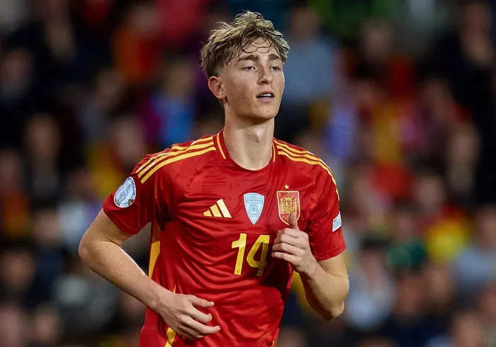 El Real Madrid anuncia el fichaje de Huijsen por cinco temporadas
