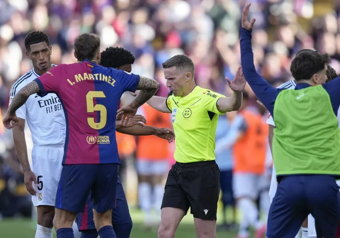 La locura y la polémica del clásico: dos revisiones del VAR, tres goles anulados y los "regalos" que mataron al Madrid de Ancelotti en 20 minutos