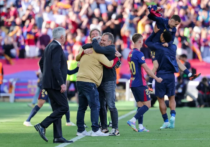 Raphinha, Iñigo Martínez, De Jong... Flick revaloriza al Barcelona de pies a cabeza