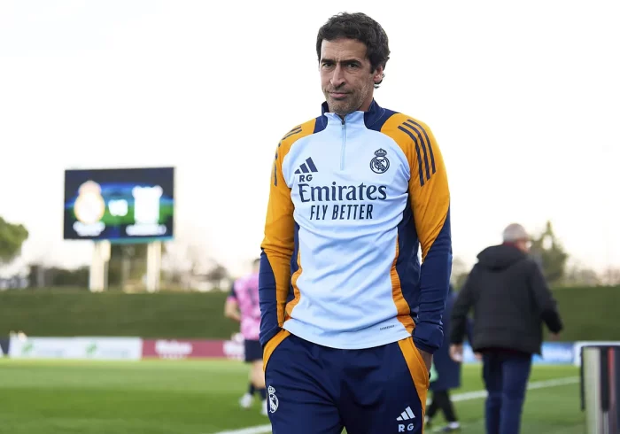 Raúl deja el Castilla después de seis años y Arbeloa será su sustituto