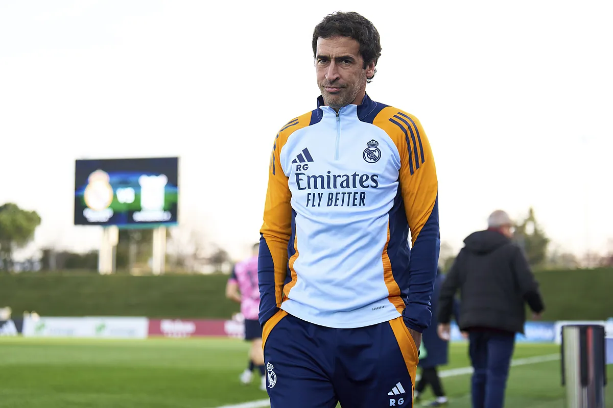 Raúl deja el Castilla después de seis años y Arbeloa será su sustituto