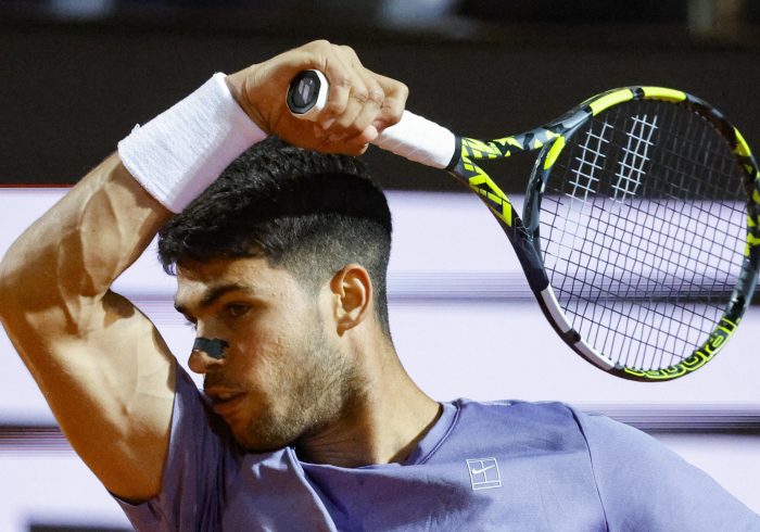 Si no se puede divertir, sólo le queda ganar: Alcaraz ya está en octavos del Masters 1000 de Roma