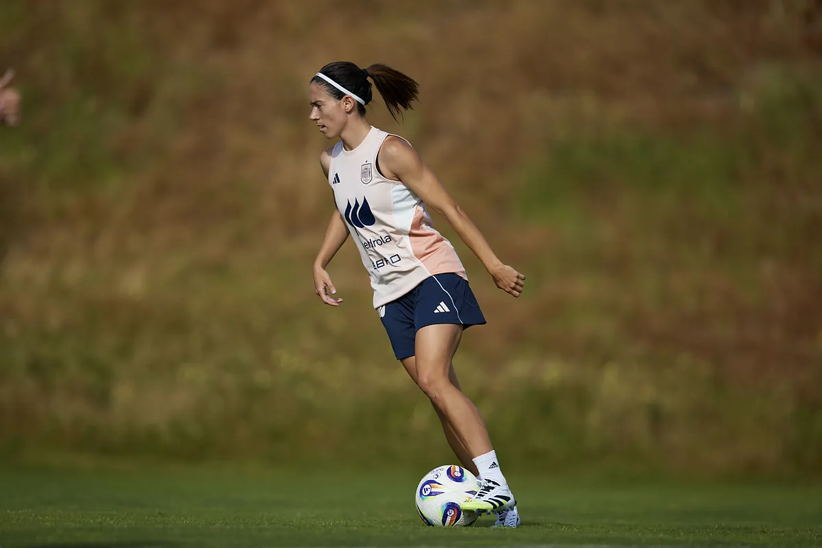 Aitana Bonmatí, hospitalizada por una meningitis vírica a pocos días del debut en la Eurocopa: "No hay plazos, pero la vamos a esperar"