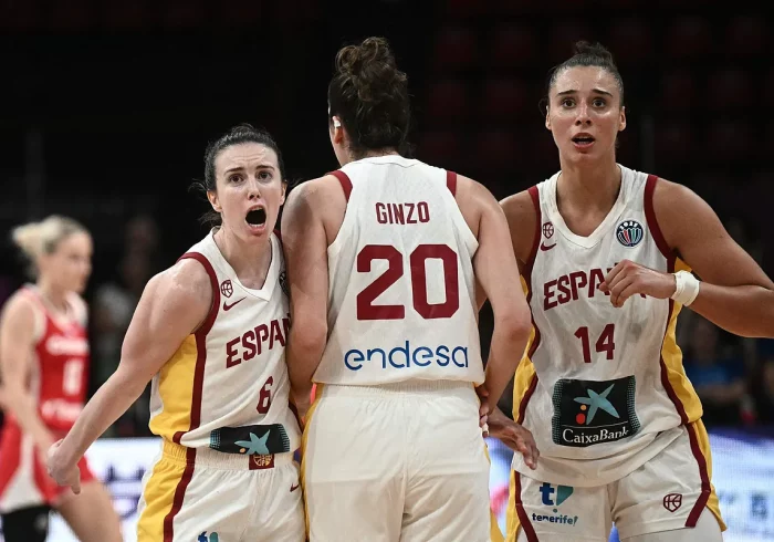 Ayuso y Carrera meten a España en semifinales ante Francia