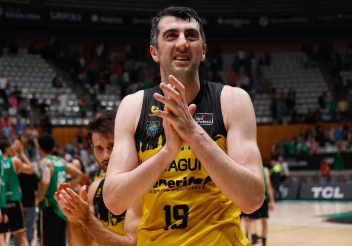De las calles de Senegal a impresionar en la ACB, los saltos de 'Papi' Badio: "El camino fue duro, pero no voy a olvidar nada"