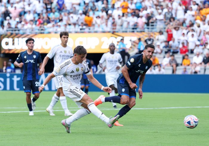 El Madrid aguanta 90 minutos con uno menos y brilla ante el Pachuca para sonreír en el Mundial