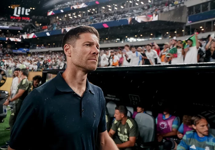 El primer taconazo de Xabi Alonso