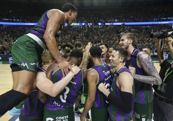 El Unicaja aparta al Barça en la prórroga y se cita en semifinales con el Real Madrid