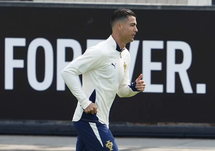 La margarita millonaria de Cristiano Ronaldo en Arabia Saudí, entre el caos del Al-Nassr y la tentación del Al Hilal: "¿Dónde va a ganar tanto dinero?"