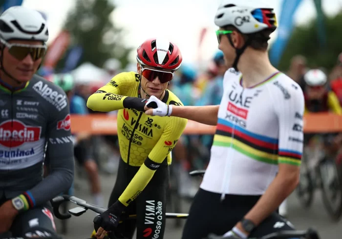 Pogacar, en un espectacular regreso, supera a Vingegaard en un atípico sprint y se anota el triunfo en el Critérium Dauphiné