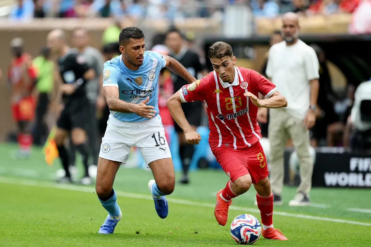 Un Manchester City en pleno proceso de reconstrucción se impone sin brillo al Wydad marroquí